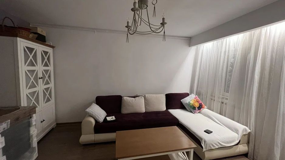 Apartament 2 camere zona Vitan+ loc de parcare - Poză 1