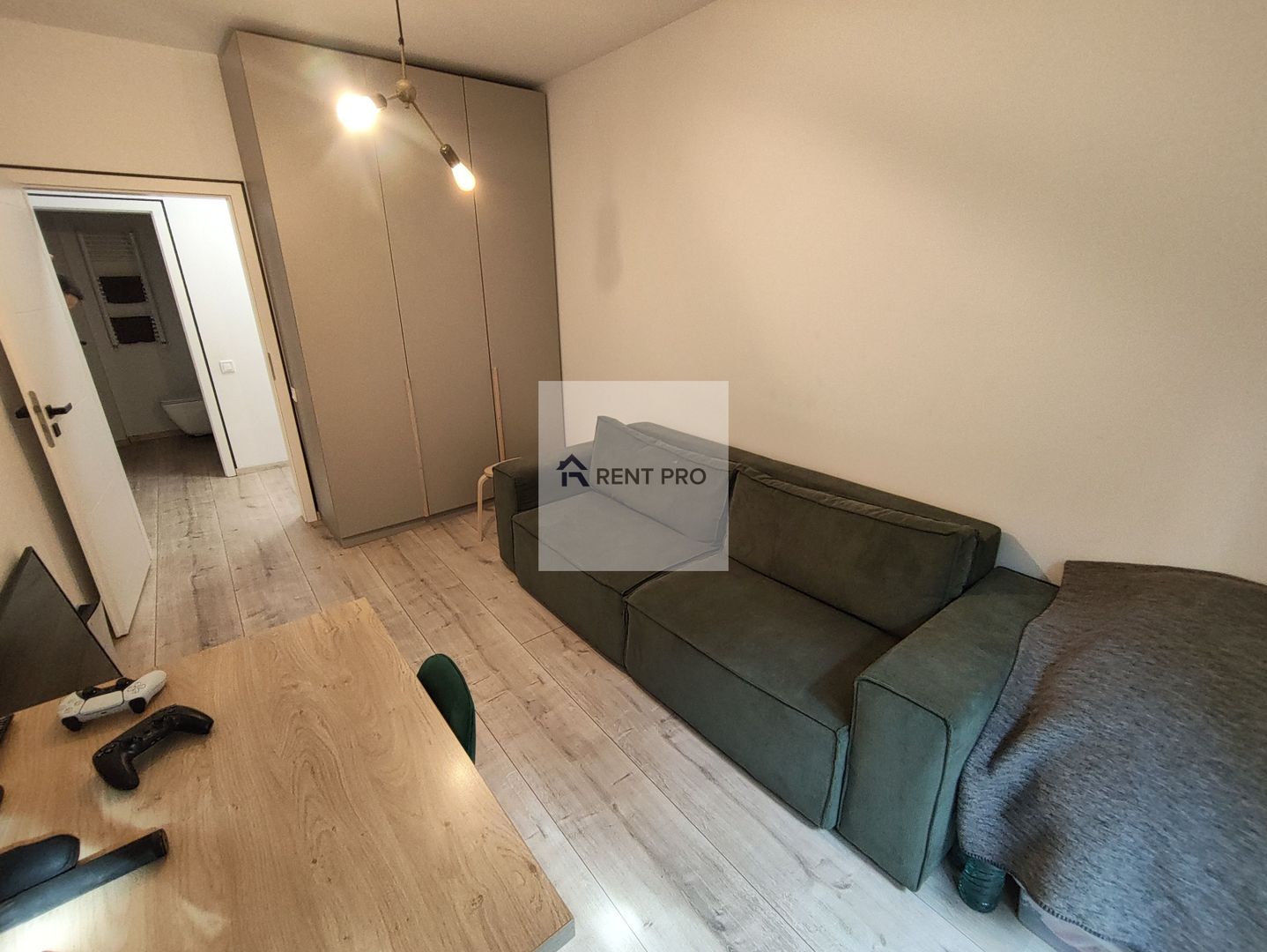 3 Camere Cu Curte Privată GranVia Park Mall Plaza Sector 6 - Poză 7