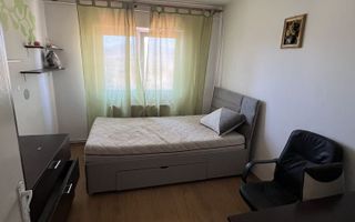 De vânzare apartament 3 camere/ Ghimbav - Poză 5