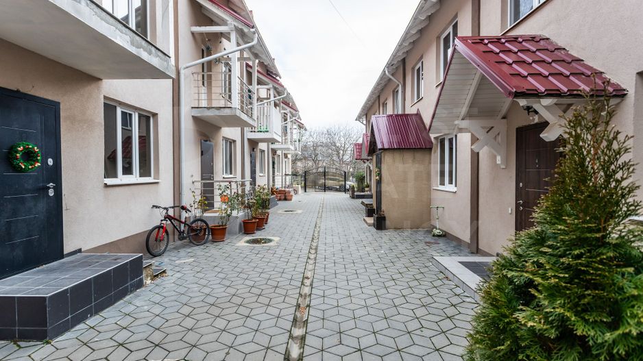 Chirie, casă, 3 nivele, 5 camere, strada Cantinei, Durlești - Poză 30