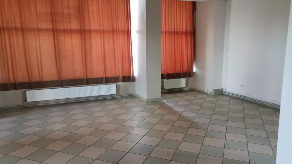 Inchiriere cladire D+P+3, Targul din Vale, stradal - Poză 2