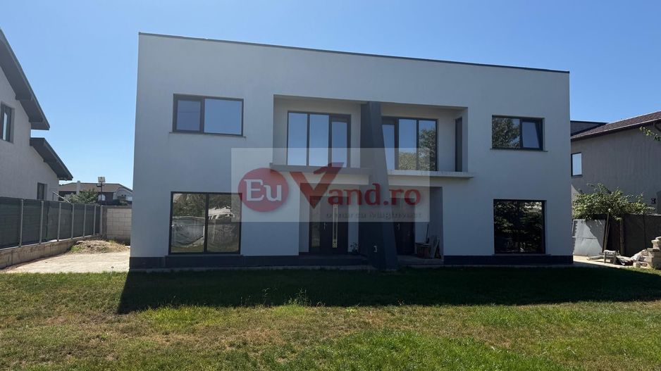 De vanzare – jumatate de duplex modern, parter + etaj | 150 mp utili | - Poză 1