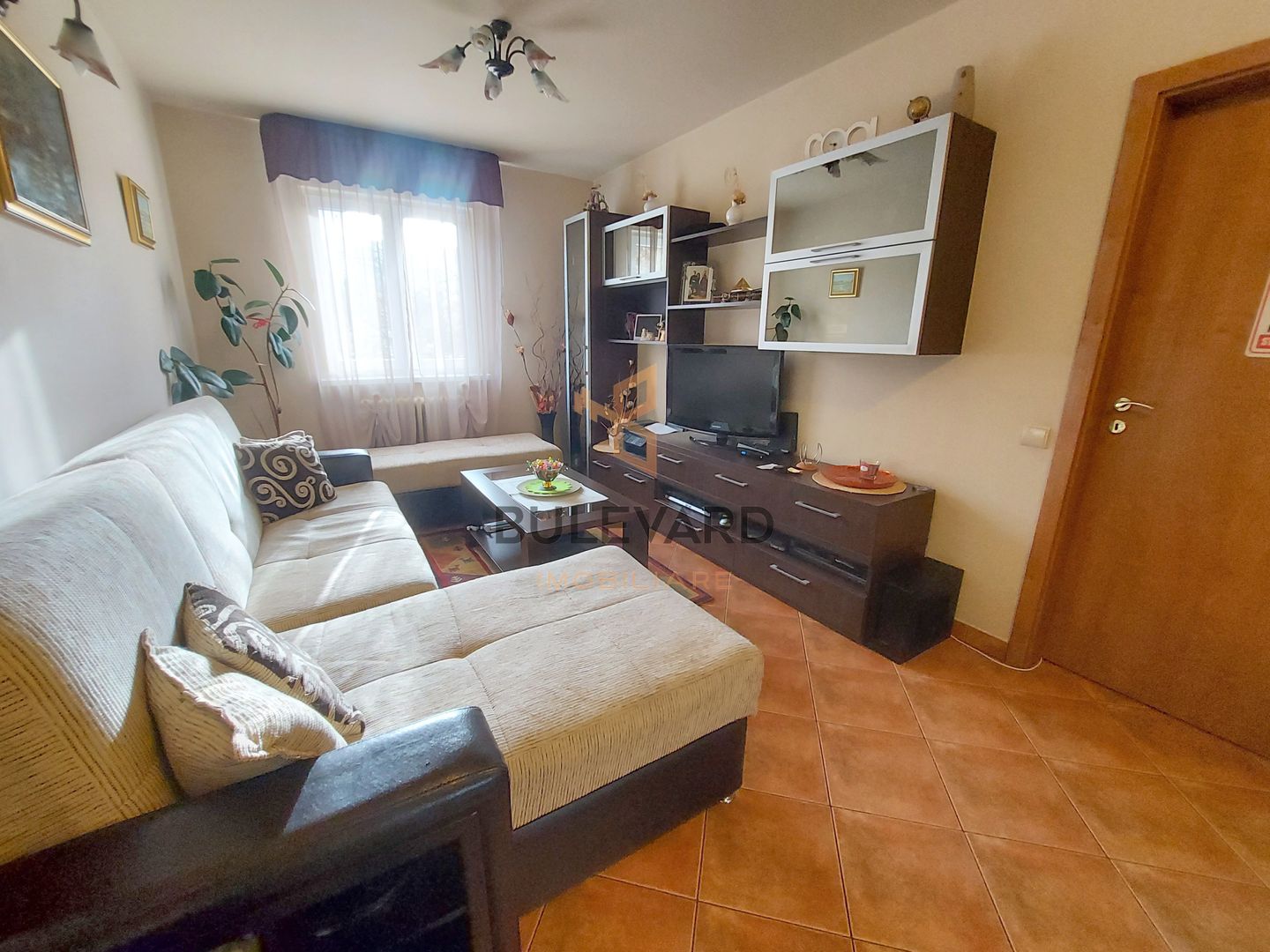 Apartament modern cu 3 camere la cheie! - Poză 2