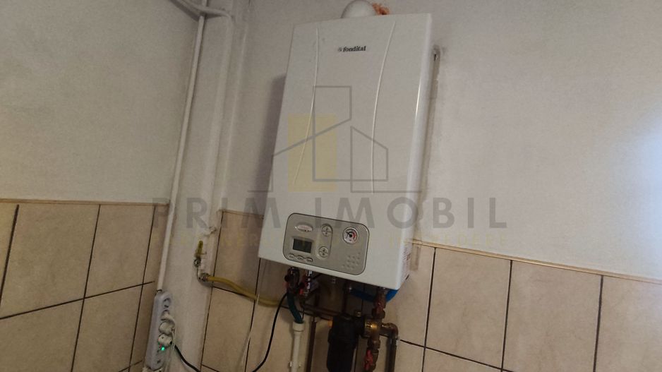 3 Camere, Decomandat Nicolina / Prima Statie din Podu Ros - Poză 13