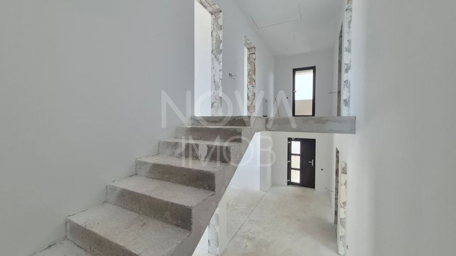 Casa individuala 5 camere + terasa, pivnita si pod amenajabil, Sibiu - Poză 10
