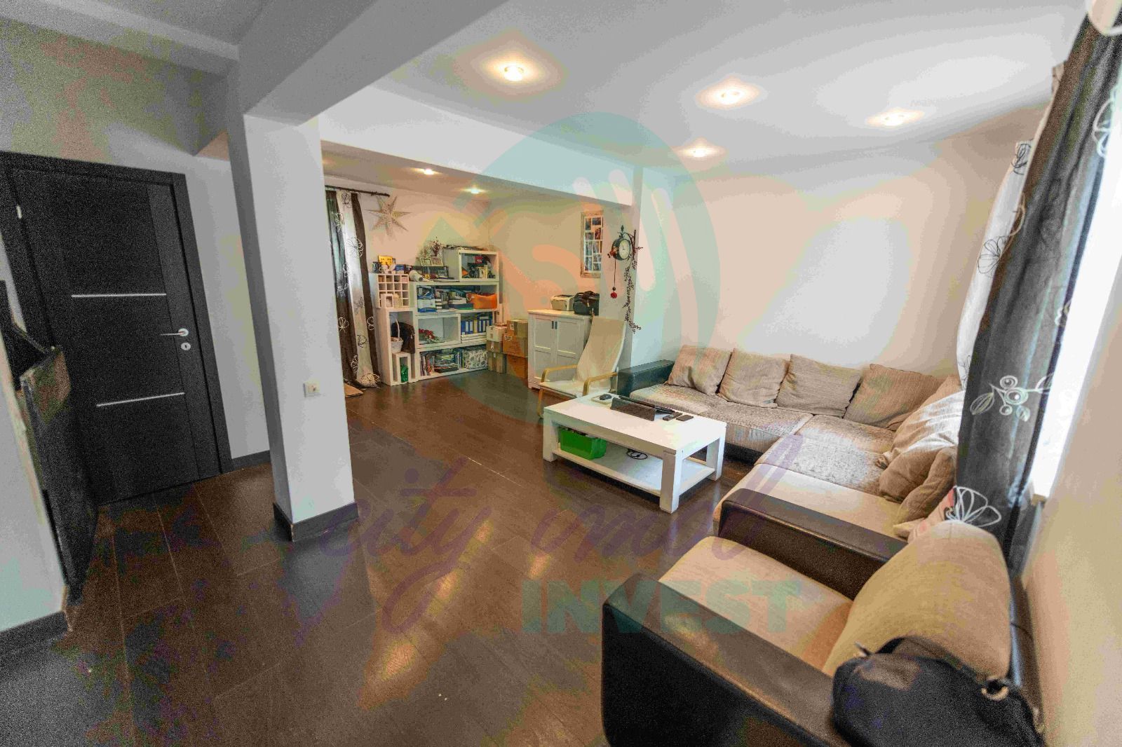 "Acasa" in Vatra Luminoasa - Poză 3