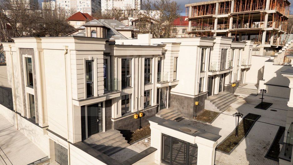 Vânzare, townhouse, 2 nivele, 3 camere, strada Maciesilor, Telecentru - Poză 2