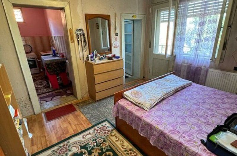 De vânzare Vilă D+P+2E, Gradiste Arad, garage si curte proprie - Poză 12