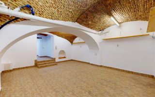 Casă cu șarm istoric lângă Cișmigiu – 6 camere, atrium natural, cramă - Poză 34