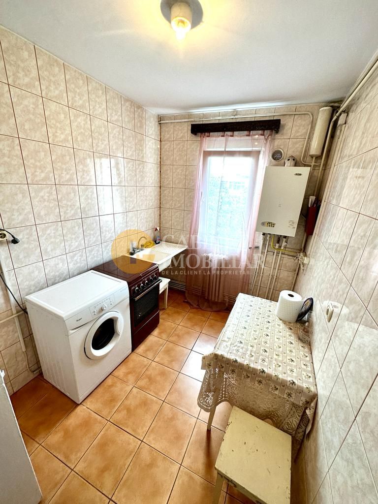 Apartament cu 2 camere la bulevard - 50mp - Bloc fara risc - Podu ros - Poză 4