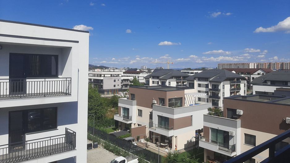Un Apartament Pentru O Viață Bună  Coresi  2025 - Poză 5