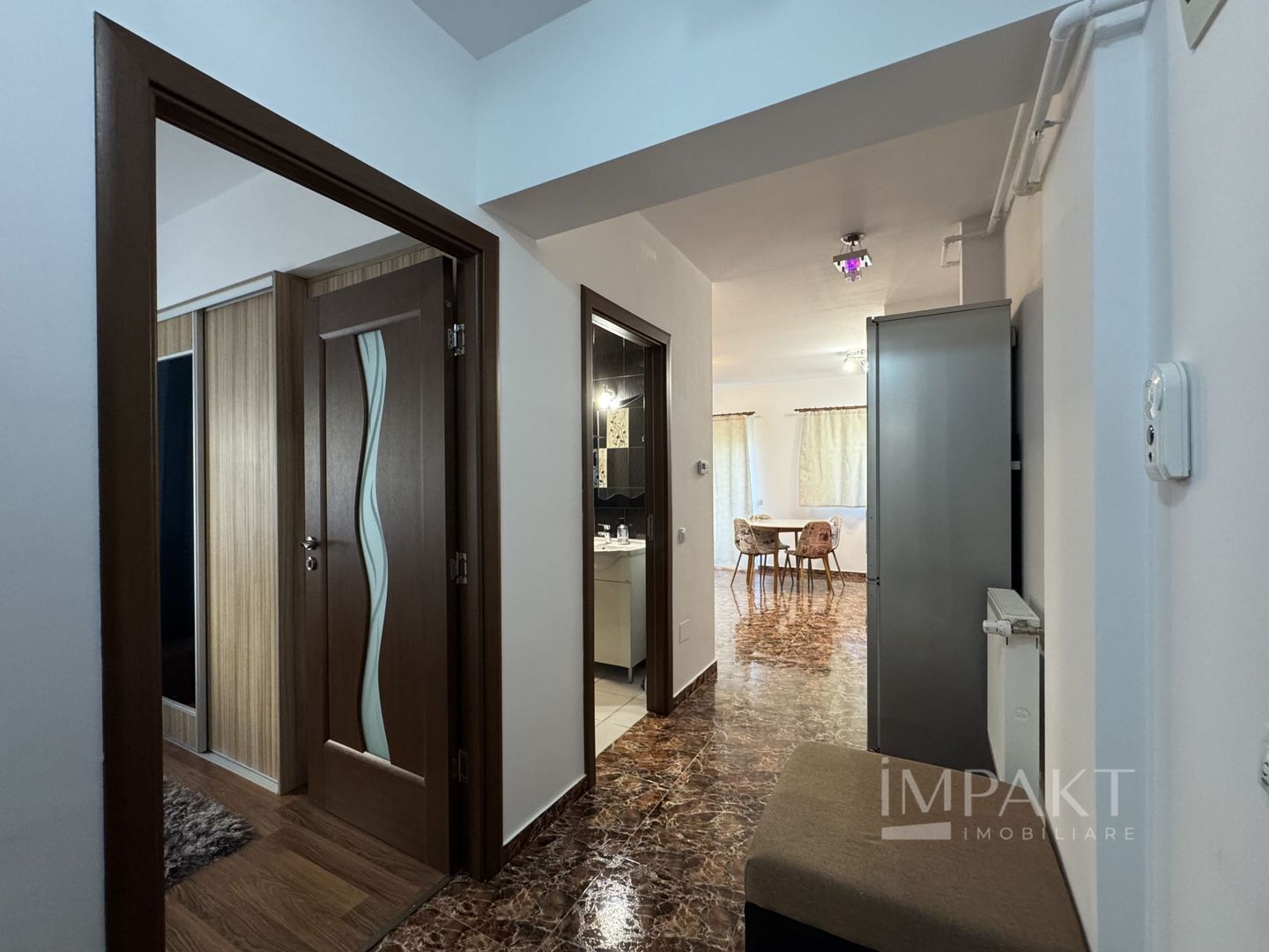 Apartament cu 2 camere de inchiriat Junior Residence cu loc parcare - Poză 3