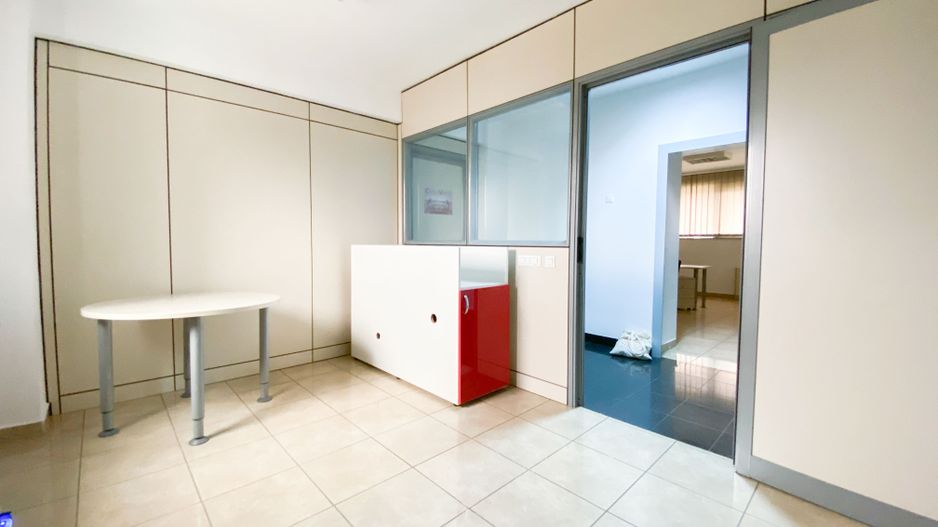 De inchiriat in cladire birouri P+5 etaje – PARTER - Poză 23