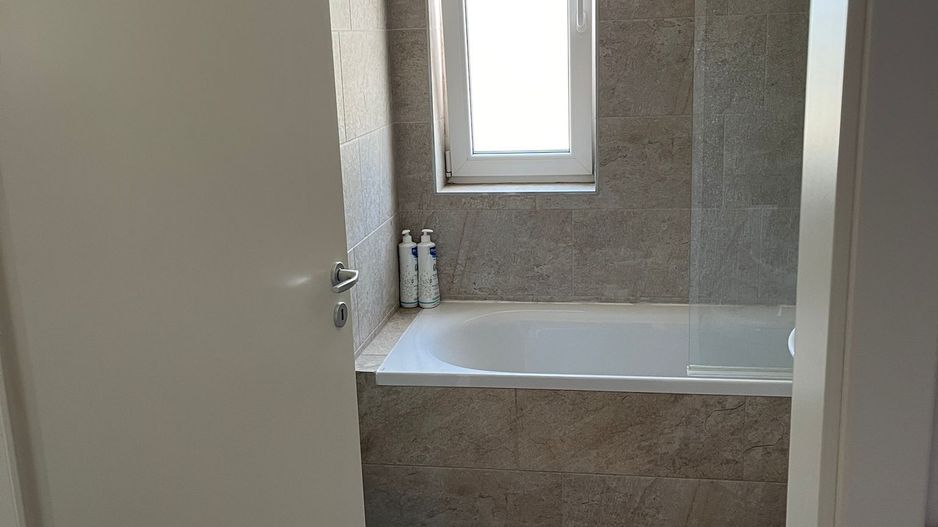 Apartament cu 2 camere si 2 locuri de parcare - Poză 23