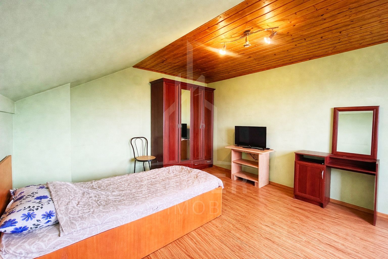 Casă de închiriat-Veterani - Poză 12