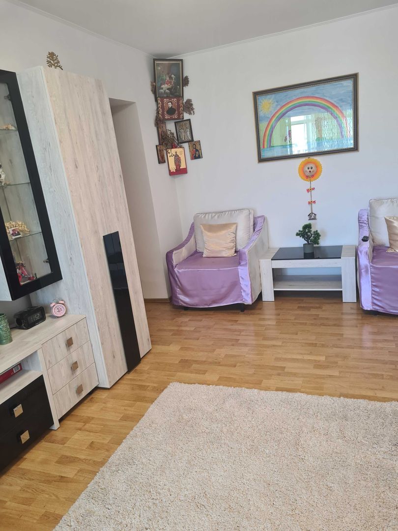 Vanzare Apartament 2 camere, 55 mp, loc de parcare, balcon închis – Sector 5 - Poză 3