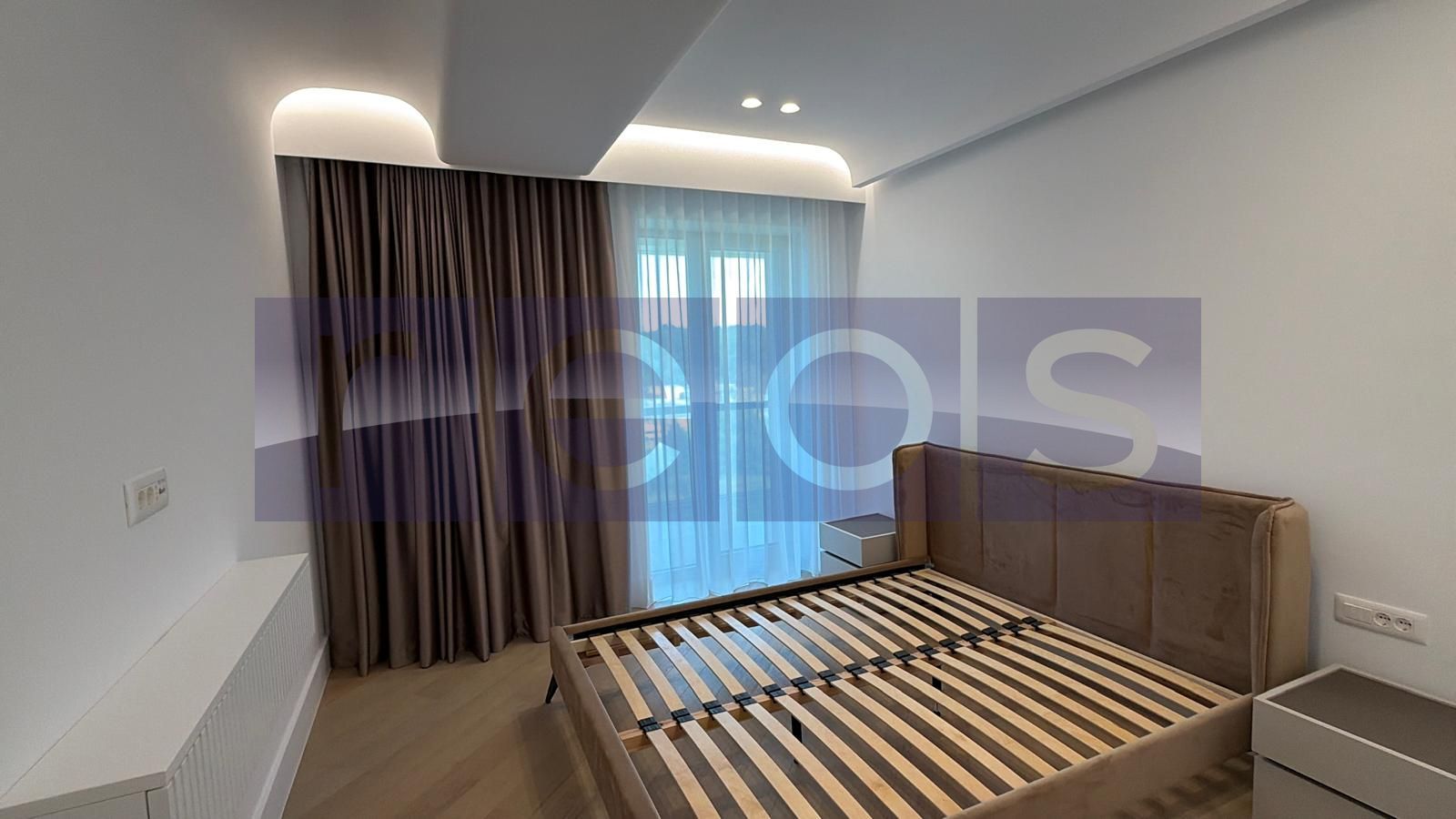 VANZARE APARTAMENT 80MP | 3 CAMERE | MOBILAT-UTILAT LUX | TERASA 24MP - Poză 4