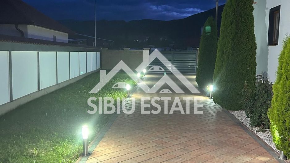Casa Spectaculoasa Semipasiva cu teren de 1.000 mp.de vanzare in Orlat - Poză 12