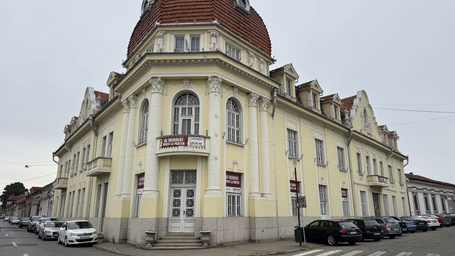 Spatiu la parter in zona Centrala fostul hotel Timisul - Poză 1