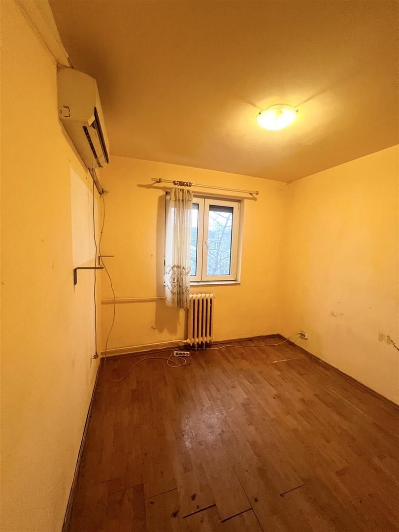 Garsoniera in zona Rogerius - Poză 1