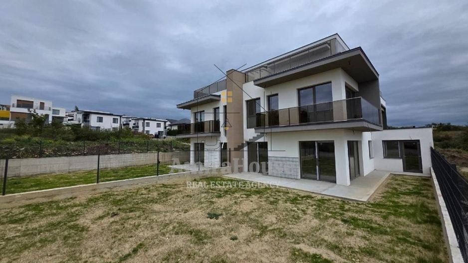 De vanzare doua unitati locative Duplex zona Iris - Poză 5