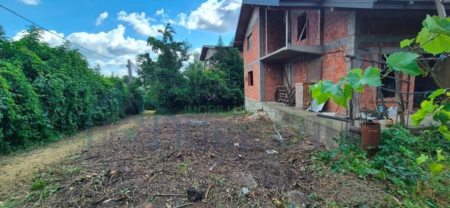 Casă la roșu cu teren 450 mp – Strada Strugurilor, Iași - Poză 3
