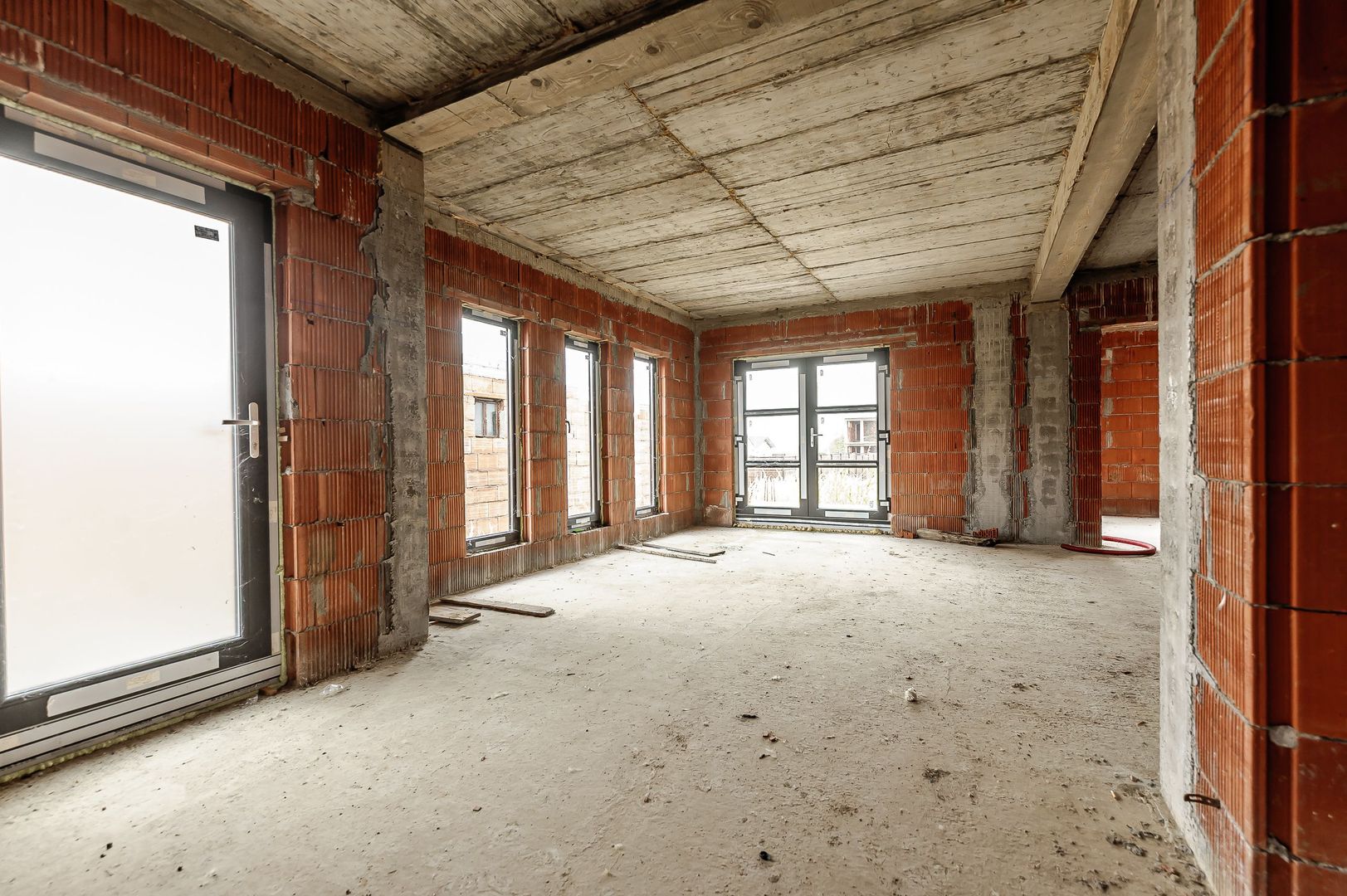 Casă nefinisata la sol in Fântânele, cartier nou Comsion 0 - Poză 5