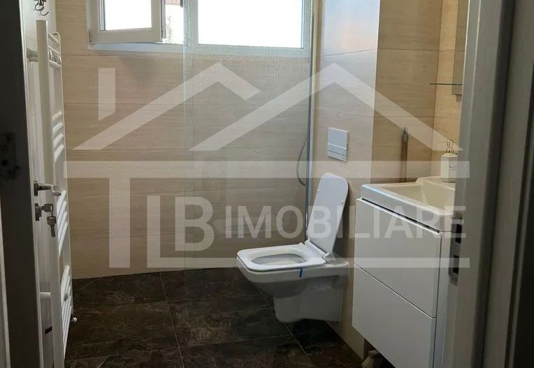 Apartament cu 2 camere, 55mp, Zona Central - Poză 8