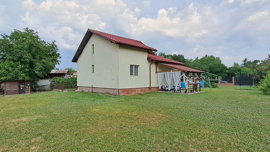 Floresti - Stoenesti, Jud. Giurgiu, vila + garaj + beci, teren 1400 mp - Poză 9