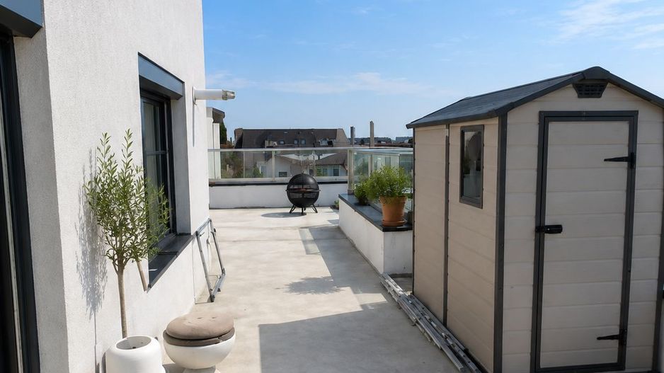 Apartament rooftop cu terasă privată - Poză 2