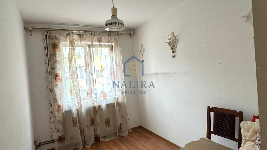 Vanzare apartamnt - 3 camere - etaj 1 Matei Basarab - Poză 2