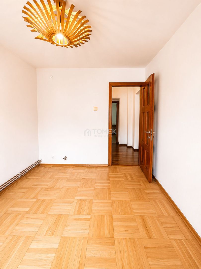 Apartament 4 camere suprafata mare zona Scriitorilor Brasov - Poză 10