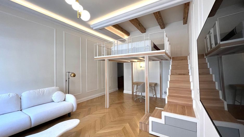 Vanzare apartament Ultracentral | Palatul Victoria | Comision 0 - Poză 2