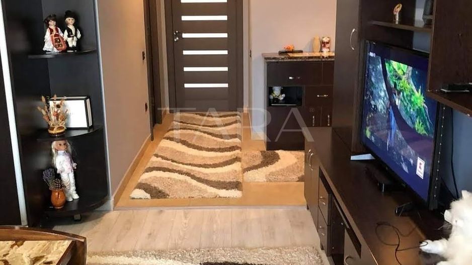 Apartament in zona Profi, central Floresti. - Poză 1