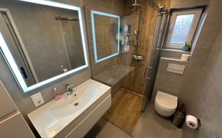 Casa de 4 camere, 200mp, parcari, Zona Unirii - Poză 13