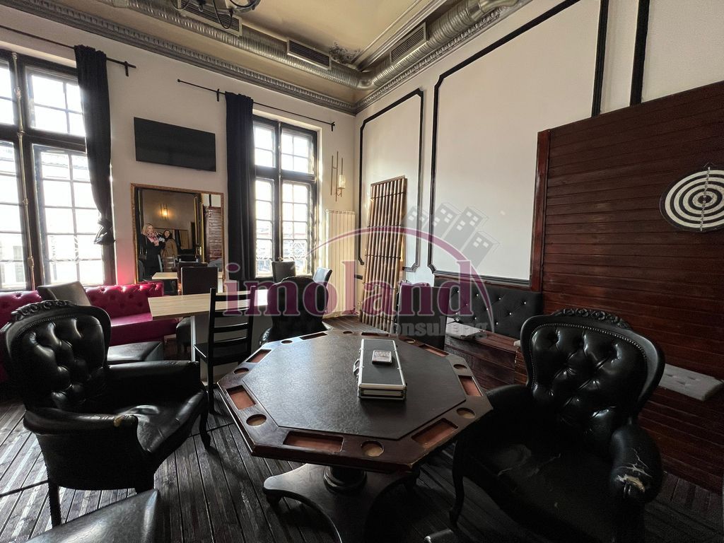 Vila - Piata Romana - Amzei - Poză 2