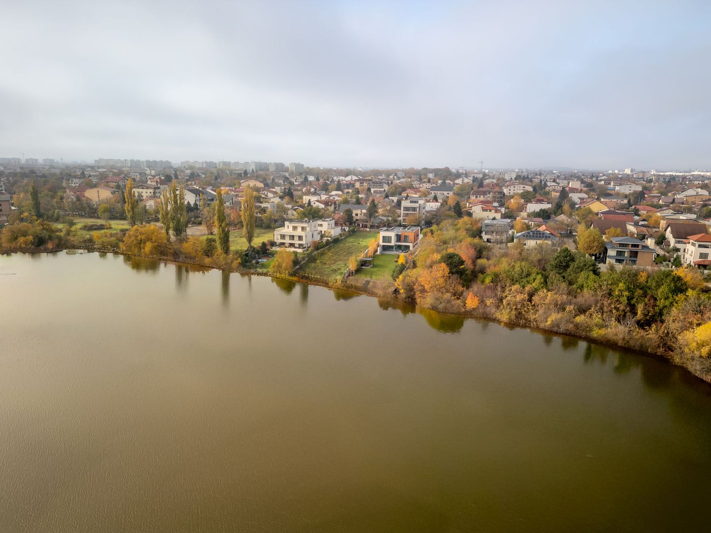 Smart-Home nZEB spectaculoasa Bucuresti Sector1 cu deschidere lac - teren 2000mp - Poză 2