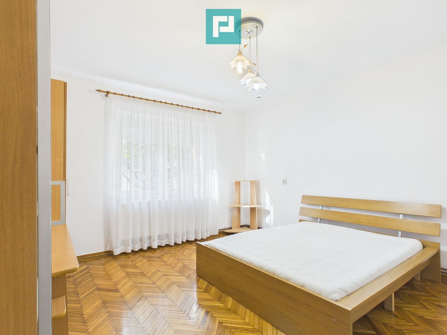 Casă cu 2 apartamente în Grădiște - Poză 7