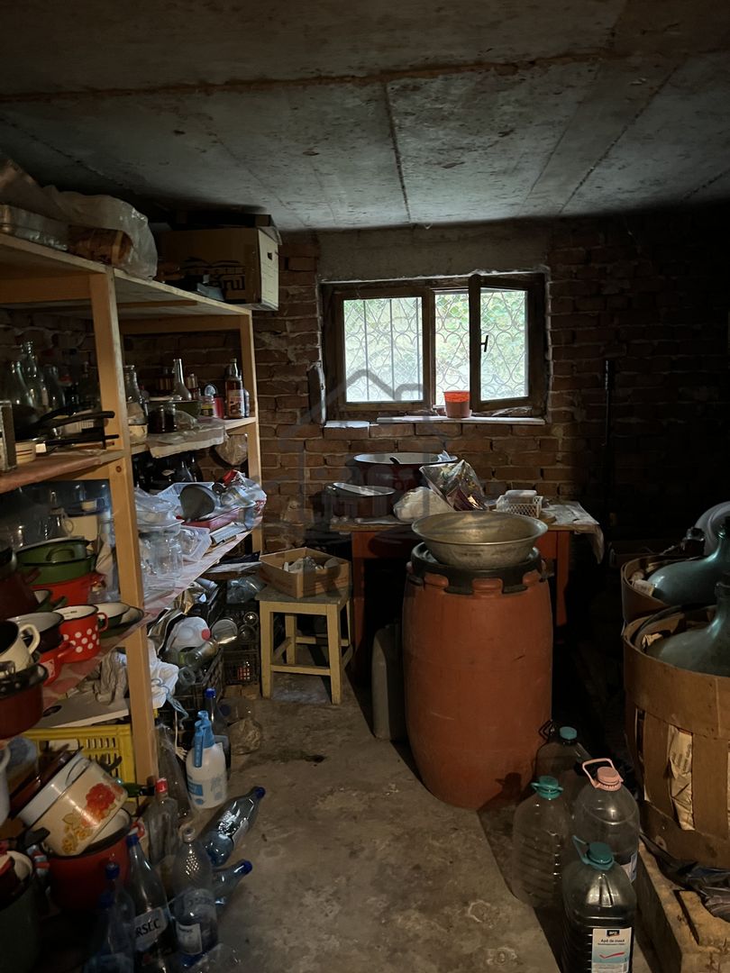 Casă de închiriat în Cisnădie zona Str. Teilor/se acceptă muncitori - Poză 12