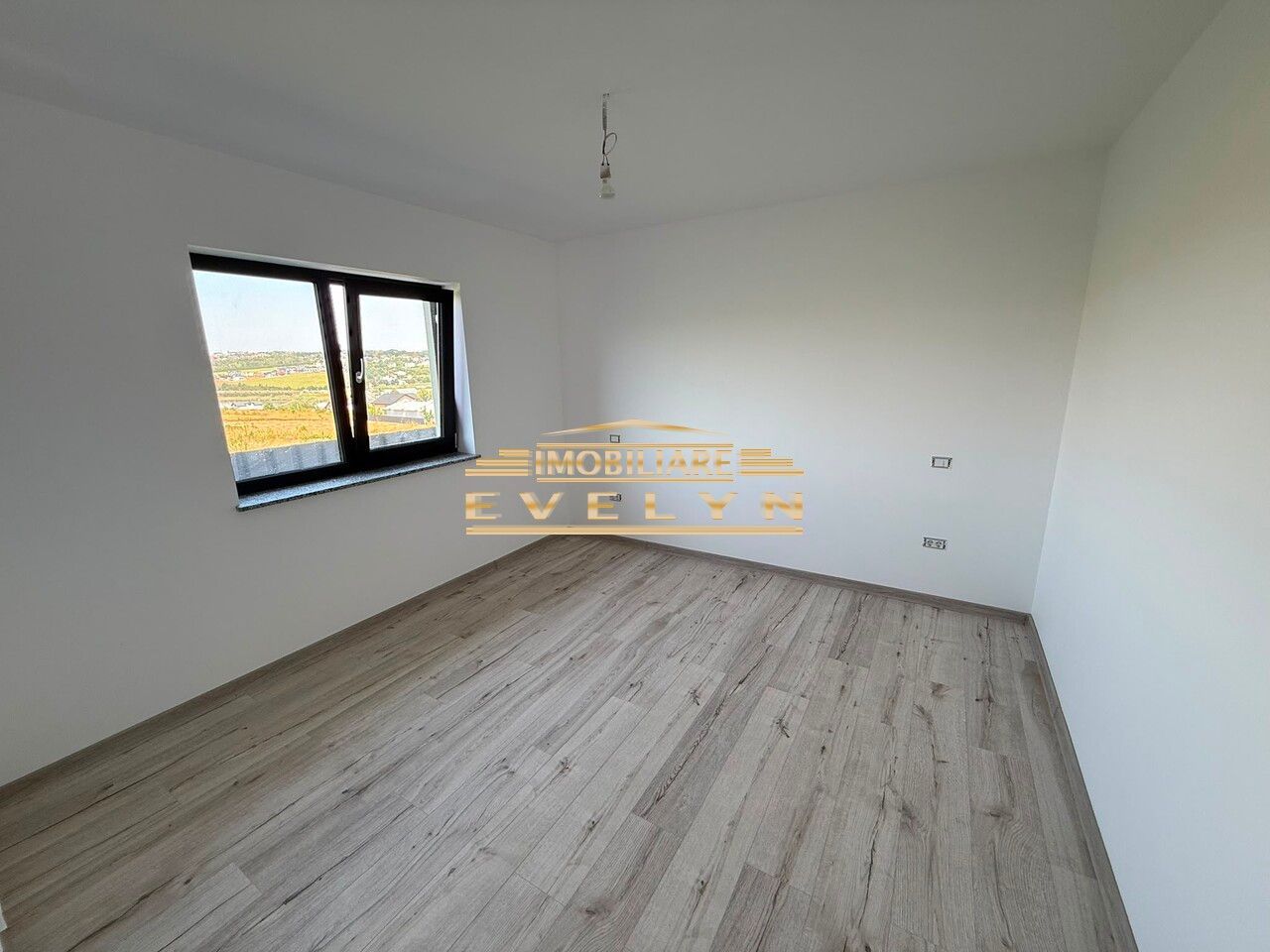 Case noi în zona Lebăda – 4 camere, teren 550 mp - 155.000 € - Poză 11