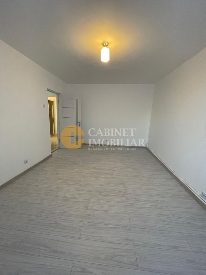 Tatarasi - DECOMANDAT - 55mp - FARA RISC - renovat complet - Poză 3