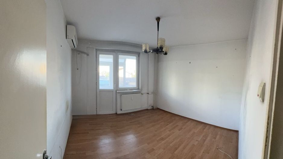 APARTAMENT  SPATIOS SI LUMINOS ZONA BRANCOVEANU - Poză 3