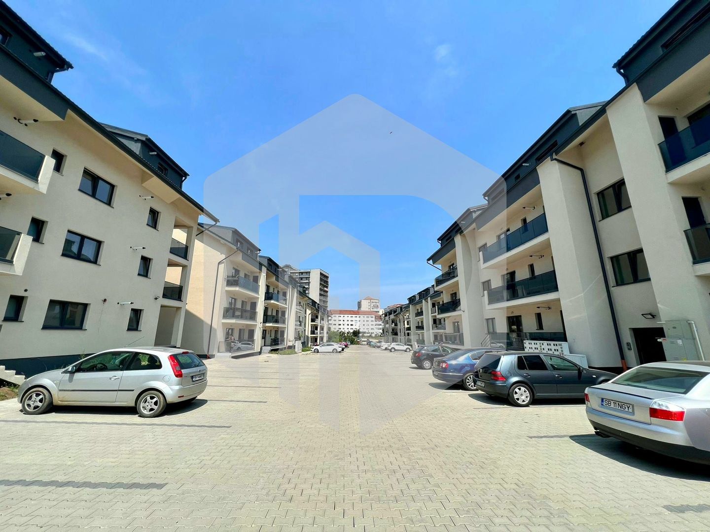 Mihai Viteazul | Apartament 2 camere -Total Decomandat | Etaj 3 - Poză 3