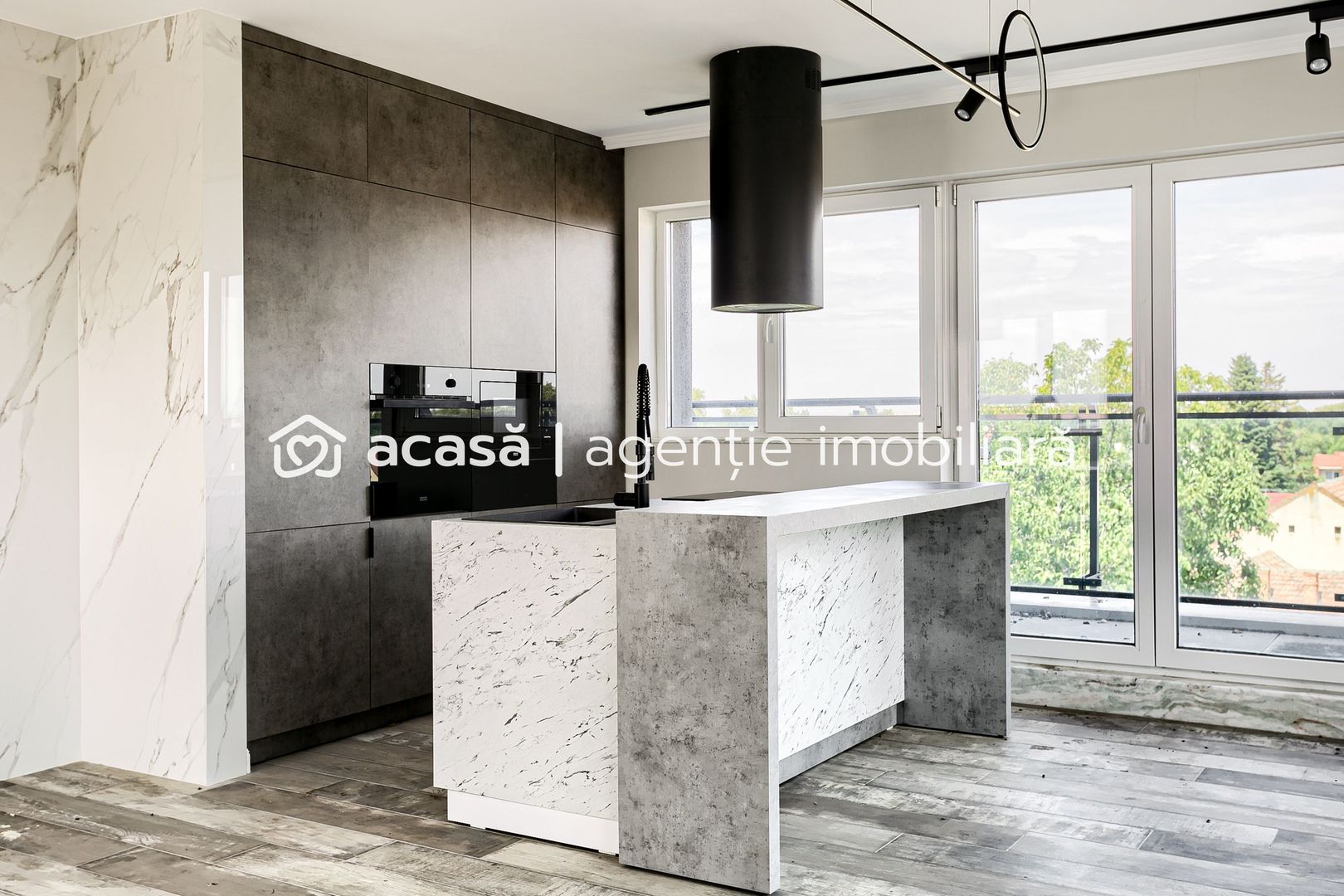 Penthouse bloc nou lângă Malul Muresului în Arad - Poză 1