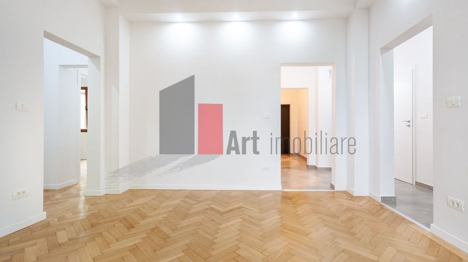 Apartamentul "ZORAGARRIA", Armeneasca,finisat lux, PRIMII LOCATARI DUPA RENOVARE - Poză 4