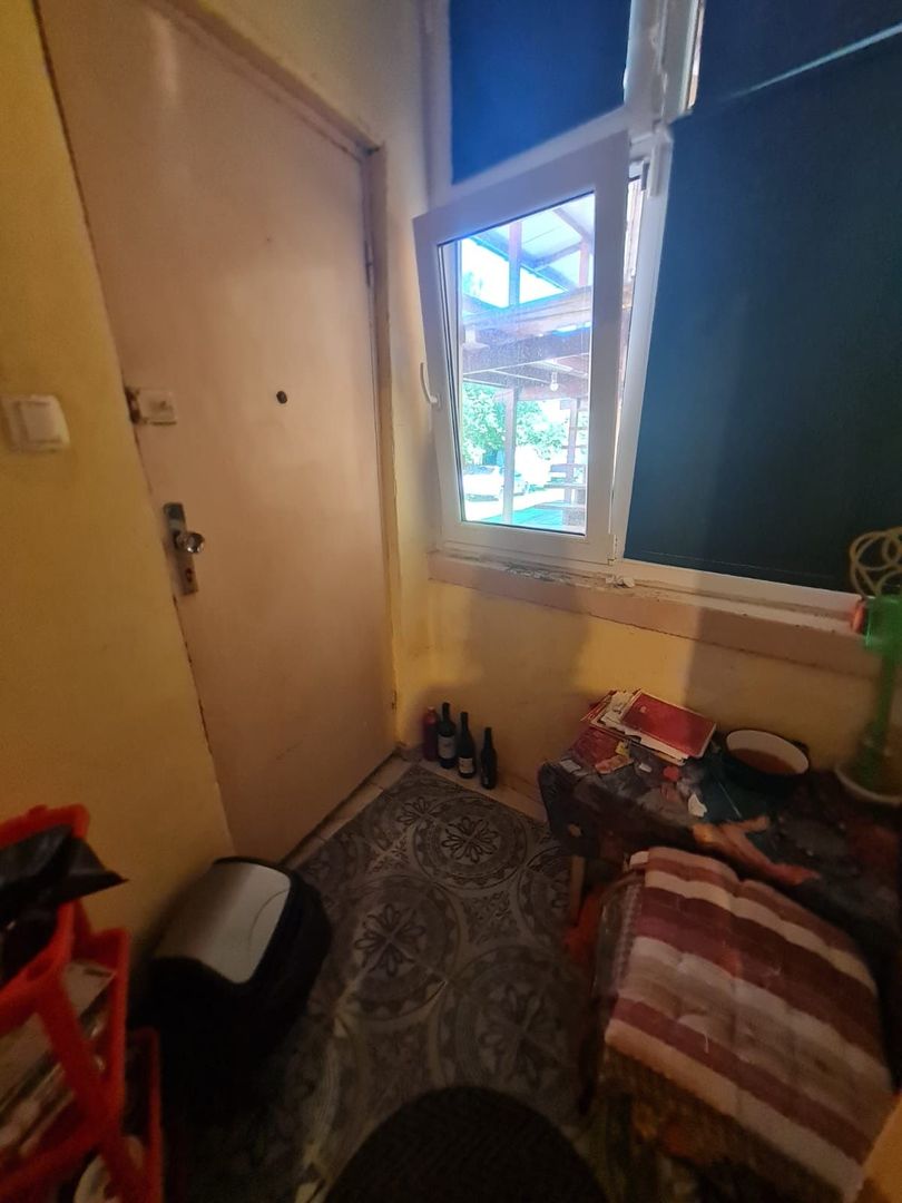 Apartament 2 camere,curte comuna/4 proprietari - Poză 20
