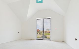 Duplex spațios 102 mp utili, teren 350mp in Covaci - Poză 23