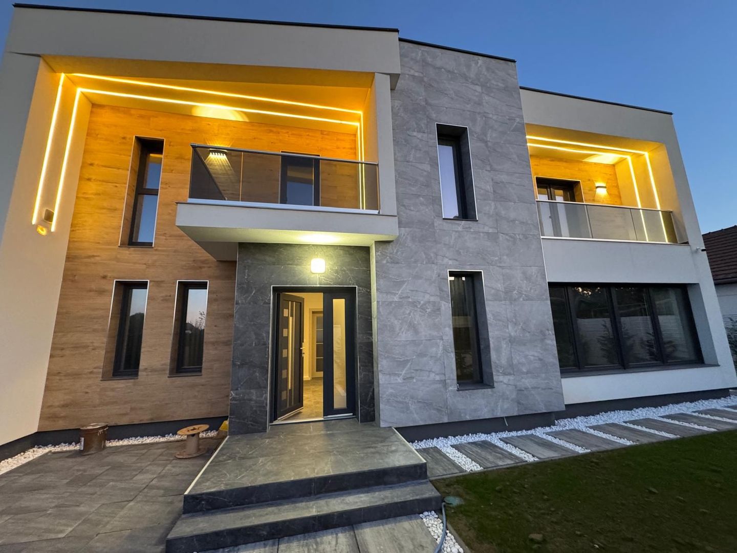 CASA INDIVIDUALA - Poză 1