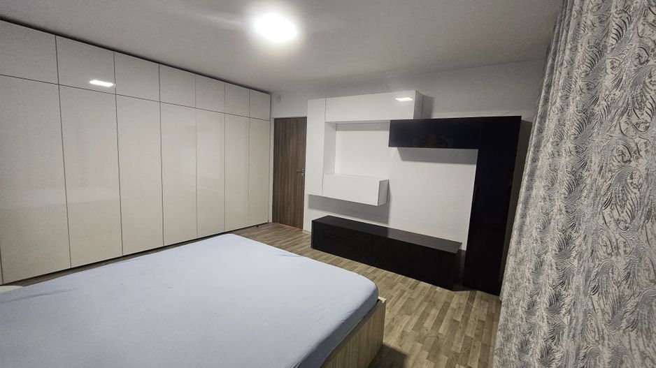 Apartament 4 camere  Parcul Sebastian cu Centrala si Parcare - Poză 11