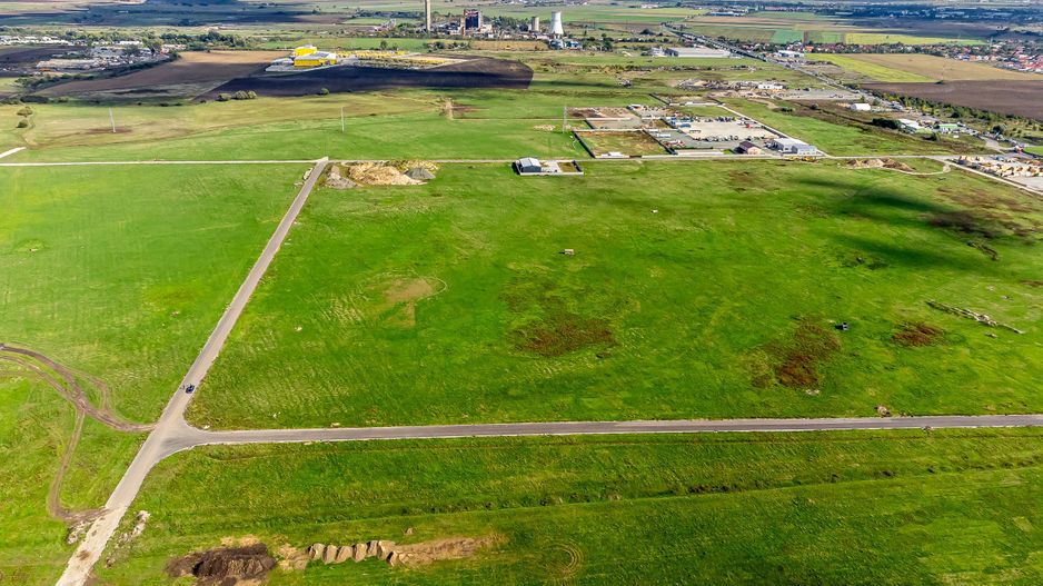 Teren 13.320 mp cu PUZ pentru hale industriale, locație cheie Arad - Poză 5